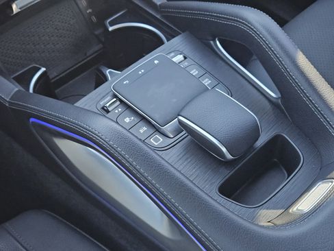 Used 2025 Mercedes-Benz GLE 350 4MATIC image 21