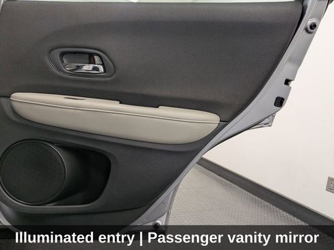 Certified 2021 Honda HR-V LX image 31