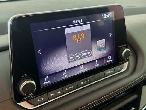 Certified 2025 Nissan Rogue S image 13