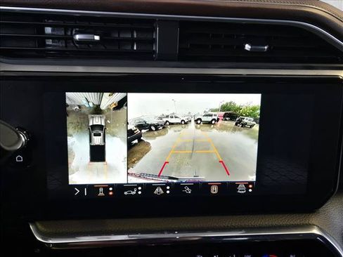 Used 2025 GMC Sierra 2500 Denali w/ Denali Reserve Package AWD/4WD image 25