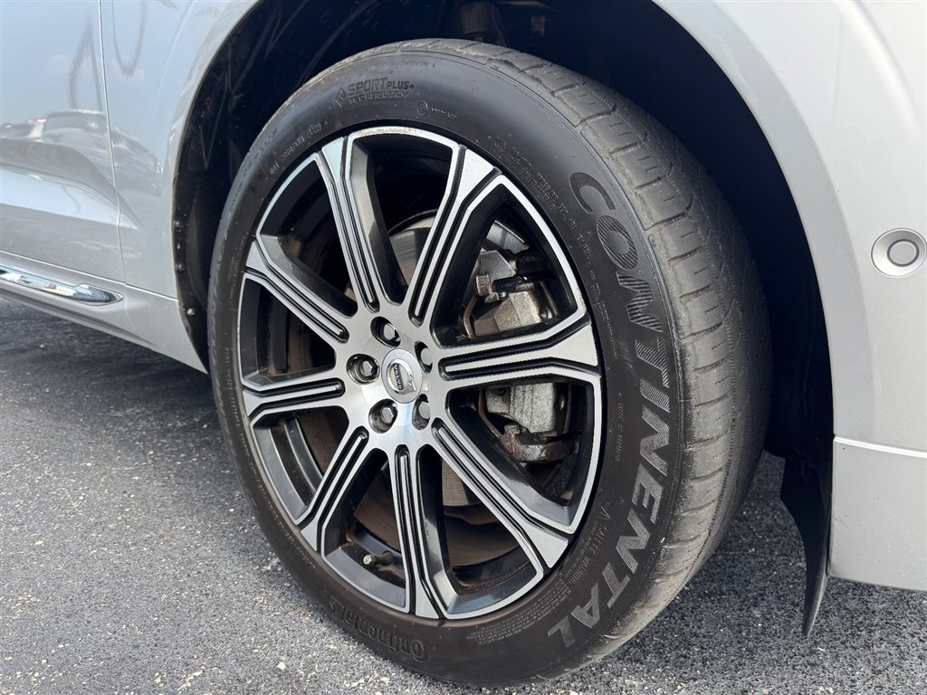 Used 2018 Volvo XC60 T6 Inscription w/ Convenience Package AWD/4WD image 9