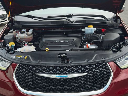 Used 2021 Chrysler Pacifica Limited FWD image 66