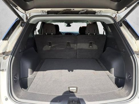 Used 2021 Chevrolet Blazer LT FWD image 18