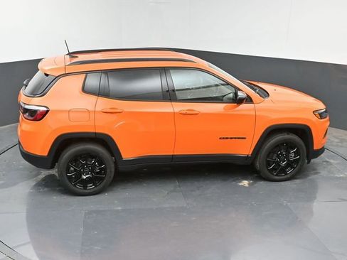 Used 2026 Jeep Compass Latitude AWD/4WD image 36