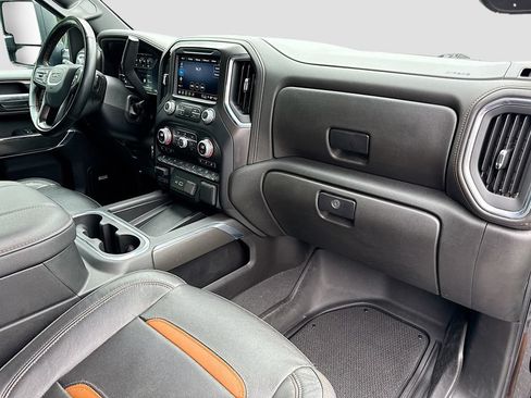 Used 2023 GMC Sierra 3500 AT4 w/ AT4 Preferred Package AWD/4WD image 33