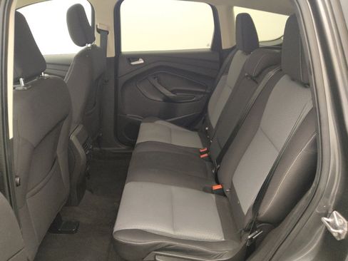 Used 2018 Ford Escape SE FWD image 18
