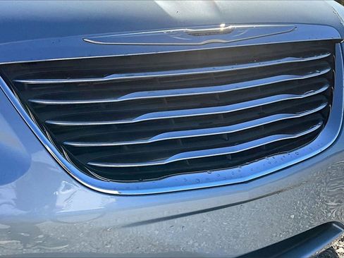 Used 2014 Chrysler 200 Touring image 16