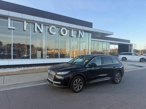 Certified 2024 Lincoln Corsair FWD w/ Equipment Group 101A image 1