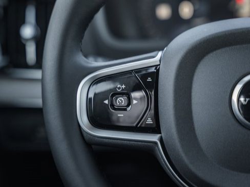 New 2026 Volvo XC90 B6 Ultra w/ Protection Package image 25