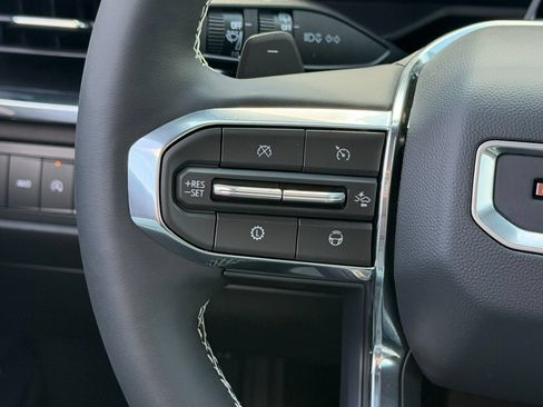 New 2026 GMC Acadia Denali w/ Super Cruise Package AWD/4WD image 37