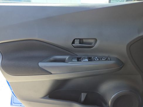 Used 2025 Nissan Kicks Play S FWD image 15