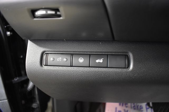 Certified 2025 Nissan Pathfinder SL AWD/4WD image 13