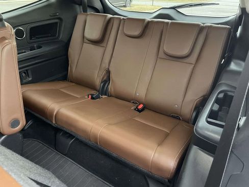 Used 2019 Subaru Ascent Touring w/ Popular Package #2A image 3