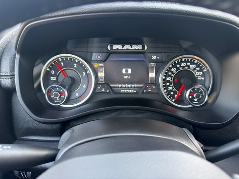 Used 2024 RAM 2500 Laramie w/ Chrome Bumper Package AWD/4WD image 30