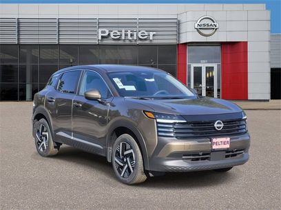 New 2025 Nissan Kicks SV w/ Illumination Package