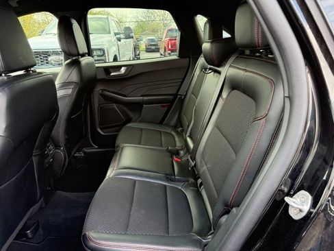 Used 2025 Ford Escape ST-Line image 17