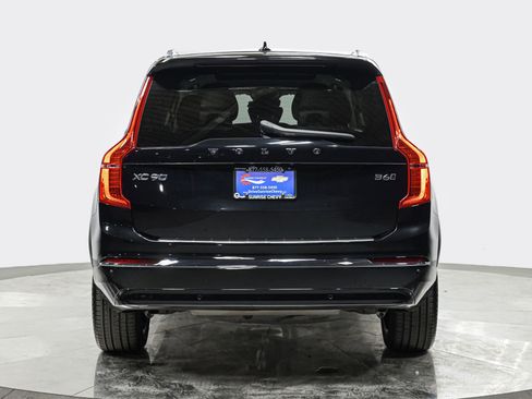 Used 2025 Volvo XC90 B6 Plus w/ Protection Package Premier AWD/4WD image 5