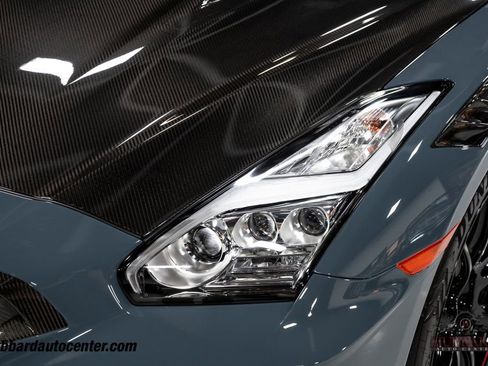 Used 2024 Nissan GT-R NISMO w/ NISMO Appearance Package image 20