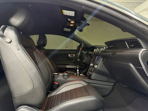 Used 2019 Ford Mustang Bullitt image 10