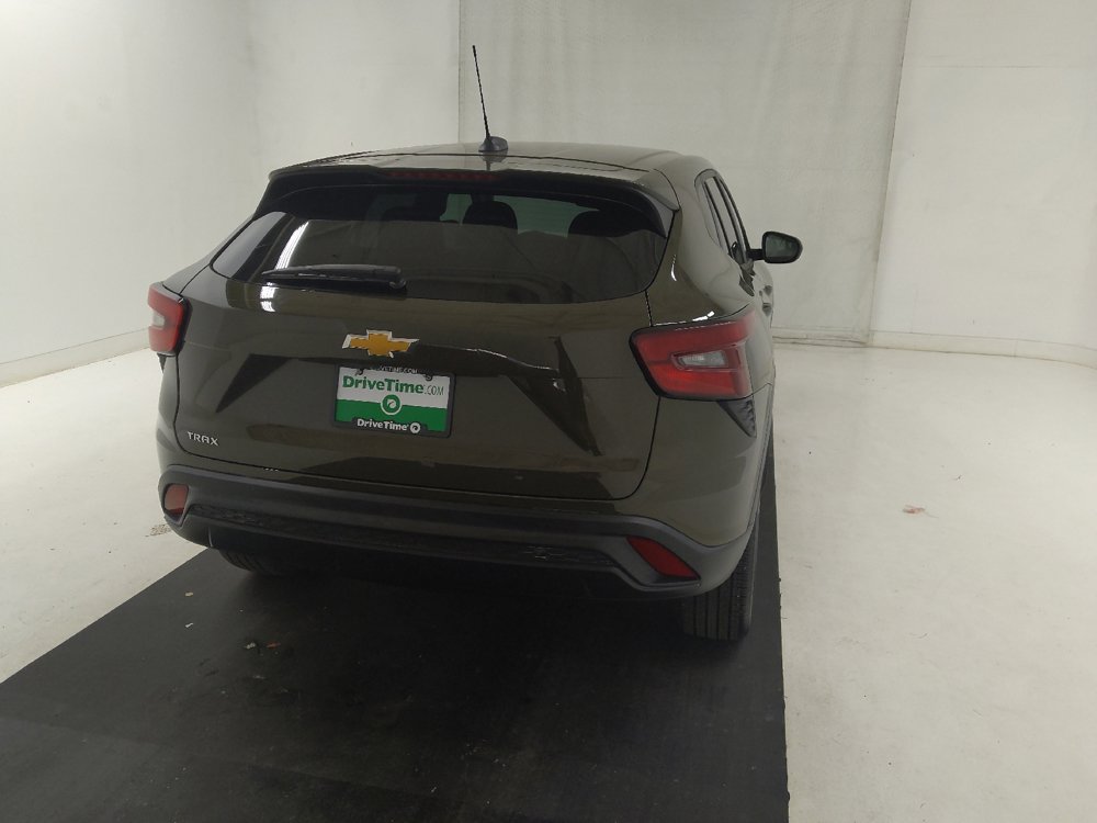 Used 2024 Chevrolet Trax LS FWD image 7