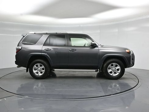 Used 2014 Toyota 4Runner SR5 RWD image 22