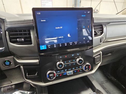 Used 2024 Ford Expedition XLT image 20