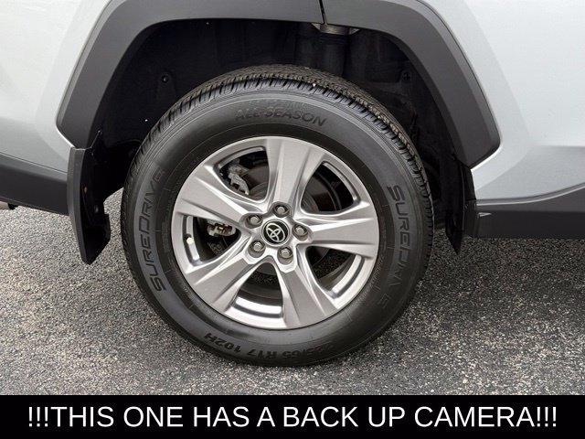 Used 2022 Toyota RAV4 XLE FWD image 11