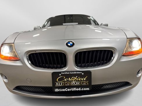 Used 2003 BMW Z4 2.5i image 10