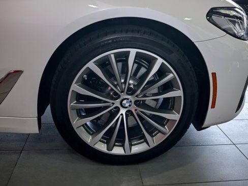 Used 2023 BMW 530i xDrive w/ Premium Package AWD/4WD image 39