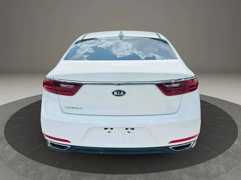 Used 2019 Kia Cadenza Premium w/ Paint Protection Package FWD image 4