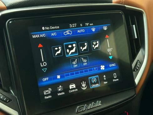 Used 2018 Maserati Ghibli RWD image 32