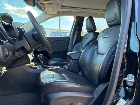 Used 2023 Jeep Cherokee Altitude Lux w/ Lux Elite Package image 11