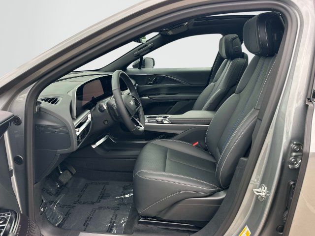 Certified 2025 Cadillac Lyriq Luxury AWD/4WD image 16