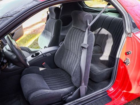 Used 1997 Pontiac Firebird Coupe w/ Opt Pkg image 75