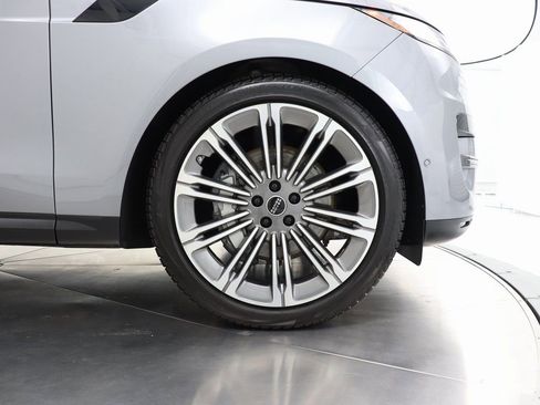 Used 2023 Land Rover Range Rover Sport SE image 48