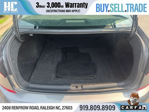 Used 2020 Volkswagen Passat 2.0T SE FWD image 17