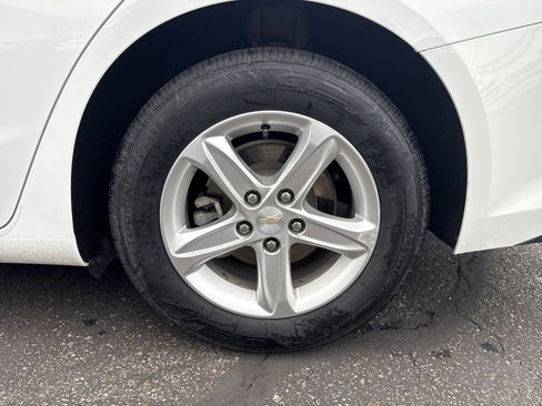 Used 2021 Chevrolet Malibu LS image 11