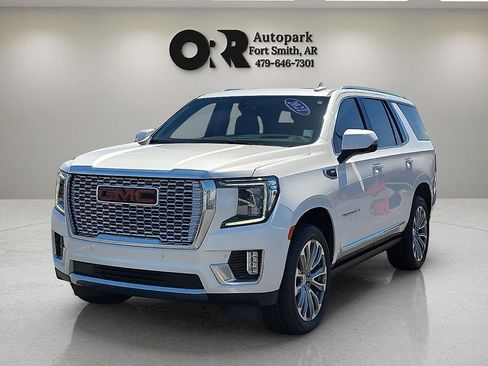 Used 2021 GMC Yukon Denali w/ Denali Premium Package AWD/4WD image 2