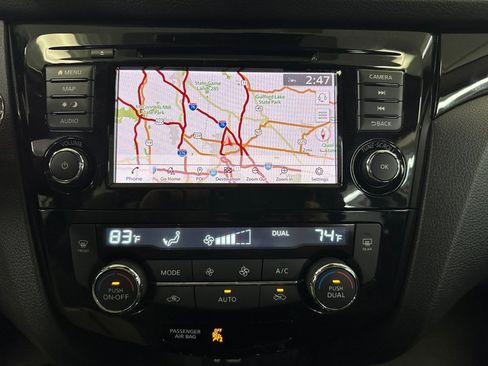 Used 2021 Nissan Rogue Sport SL w/ Premium Package image 15