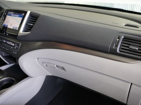 Used 2017 Honda Ridgeline RTL-T image 38