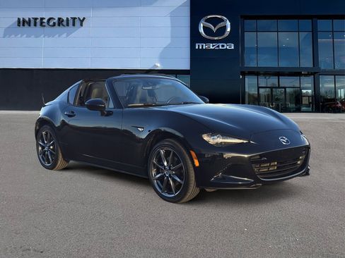 Used 2018 MAZDA MX-5 Miata RF Grand Touring image 1