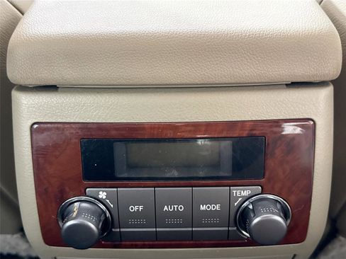 Used 2012 Toyota Highlander Limited image 33