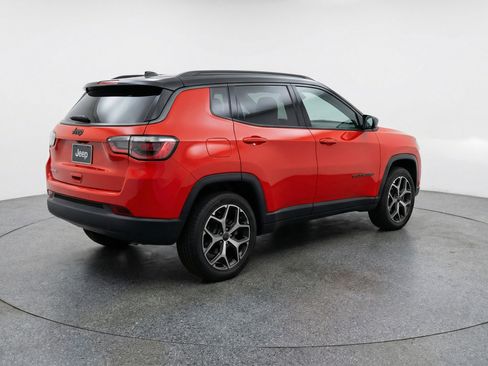Used 2025 Jeep Compass Limited AWD/4WD image 9