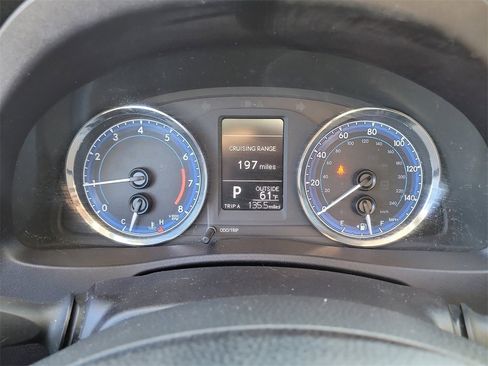 Used 2018 Toyota Corolla L image 29