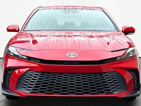 Certified 2025 Toyota Camry SE w/ Convenience Package FWD image 4