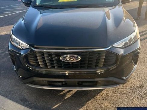 Certified 2023 Ford Escape Active w/ Tech Pack #2 FWD image 4
