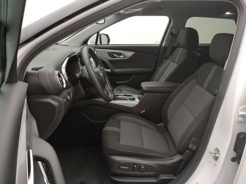 Used 2024 Chevrolet Blazer LT w/ Convenience Package image 17