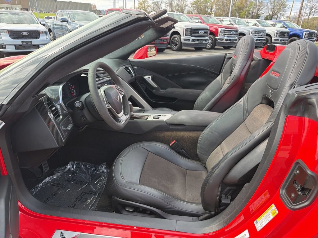 Used 2016 Chevrolet Corvette Z06 w/ 3LZ Preferred Equipment Group RWD image 16