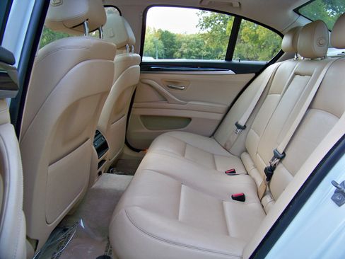 Used 2014 BMW 528i xDrive Sedan image 38