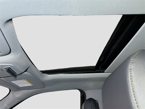 New 2026 Ford F250 Lariat w/ Lariat Premium Package image 18